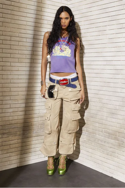 Look 16